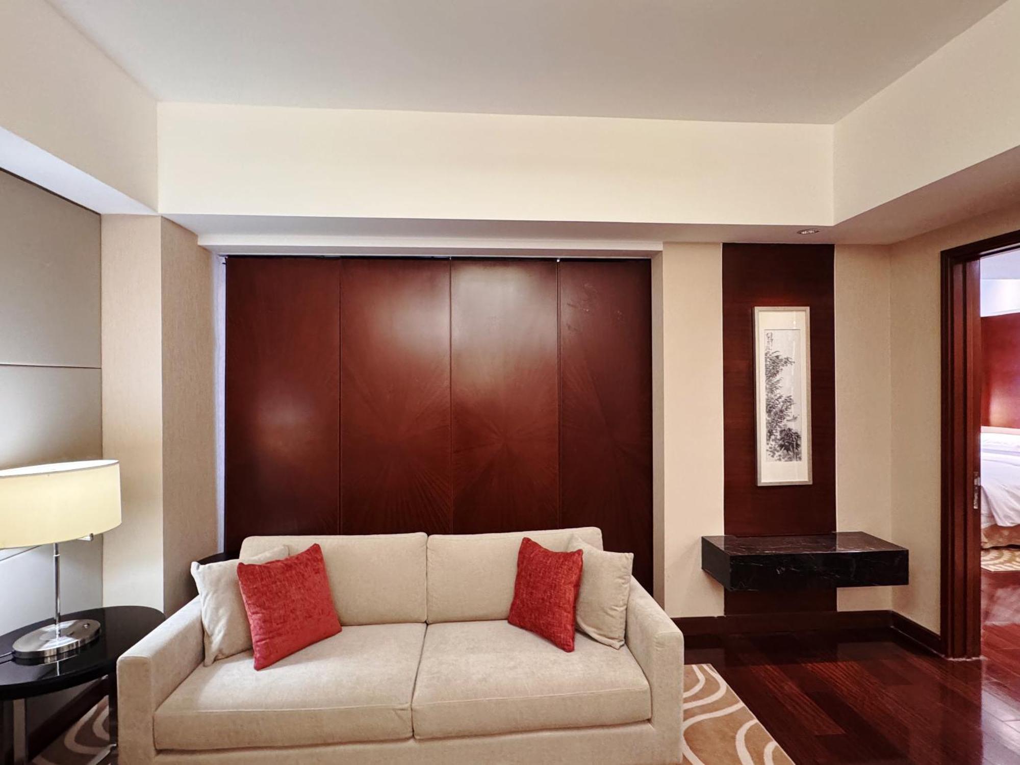 Hotel The Imperial Mansion, - Marriott Executive