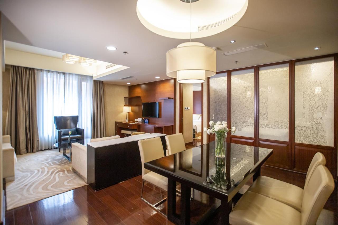 The Imperial Mansion, - Marriott Executive 5* Beijing