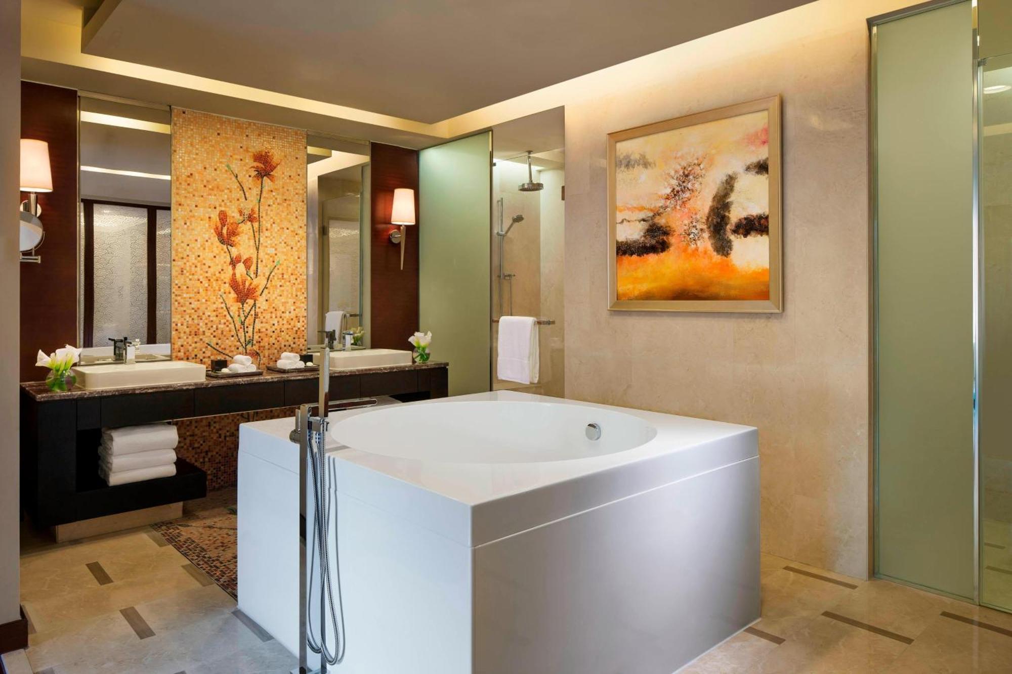 The Imperial Mansion, - Marriott Executive 5*